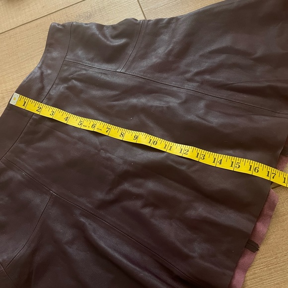 Limited Edition NWT Banana Republic Mauve Leather Pleated Skirt - Picture 7 of 7